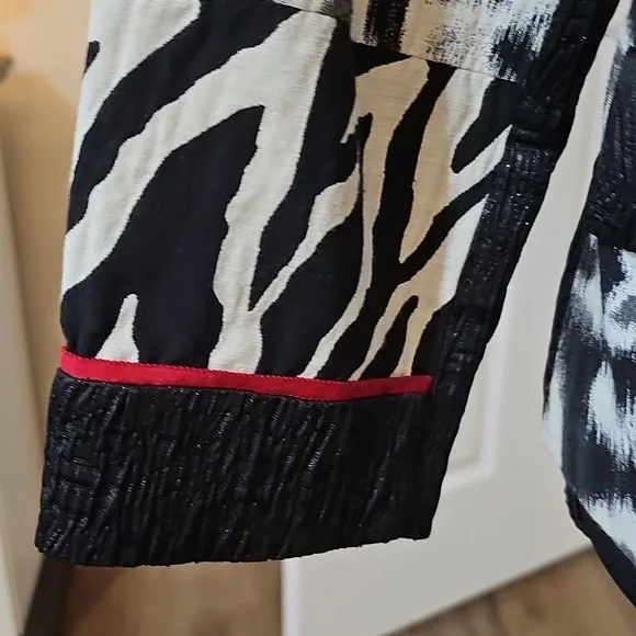 Jacket - Picture 7 of 16